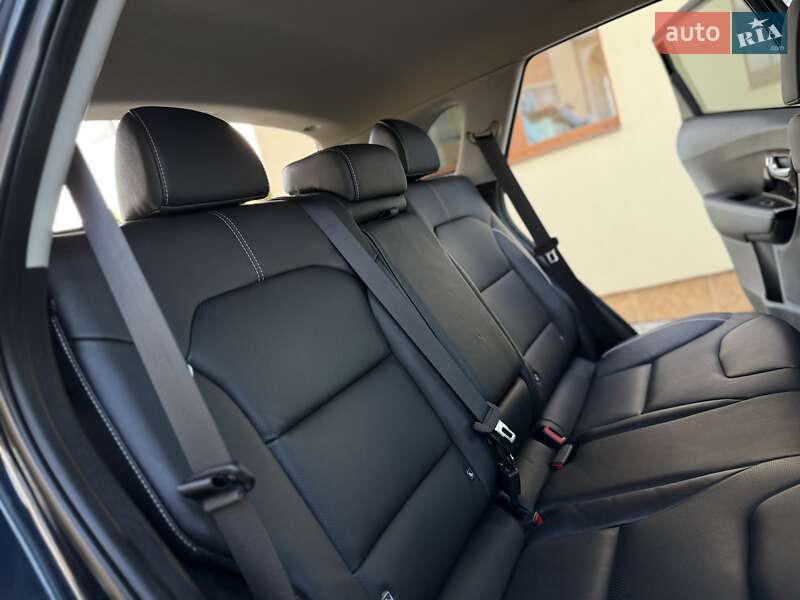 Внедорожник / Кроссовер Kia Niro 2020 в Дрогобыче