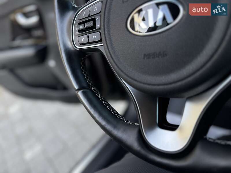 Внедорожник / Кроссовер Kia Niro 2020 в Дрогобыче