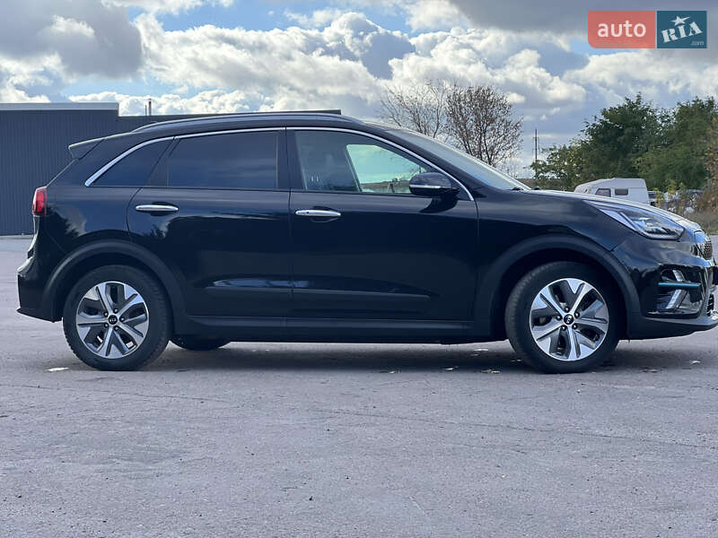 Позашляховик / Кросовер Kia Niro 2020 в Рівному фото 5 Позашляховик / Кросовер Kia Niro 2020 в Рівному