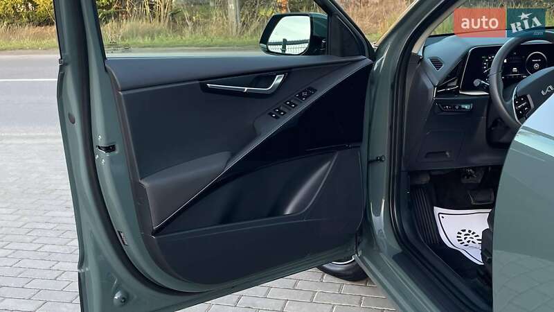 Позашляховик / Кросовер Kia Niro 2024 в Хирові