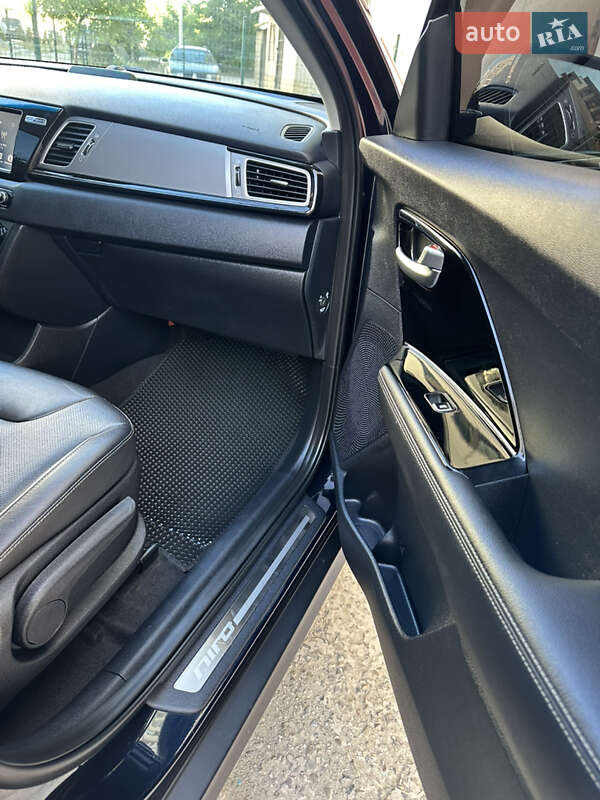 Внедорожник / Кроссовер Kia Niro 2019 в Ивано-Франковске