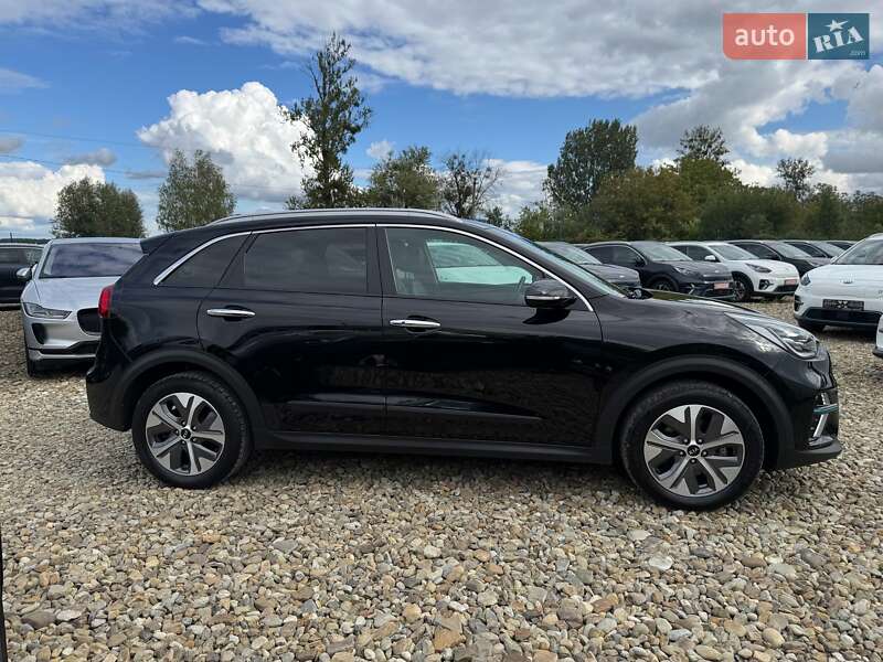Внедорожник / Кроссовер Kia Niro 2020 в Львове