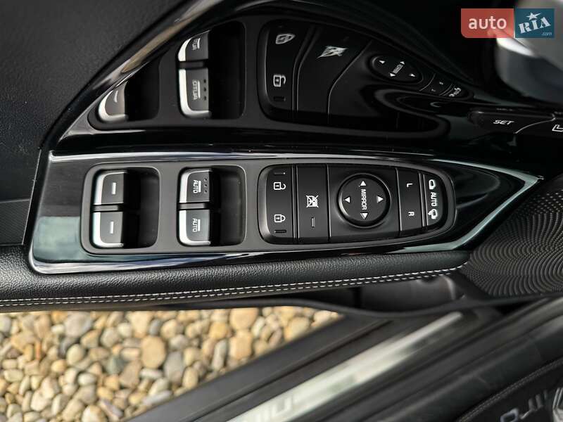 Внедорожник / Кроссовер Kia Niro 2020 в Львове