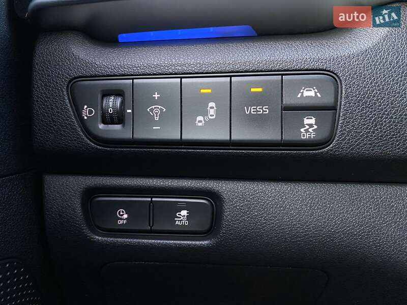 Внедорожник / Кроссовер Kia Niro 2020 в Львове