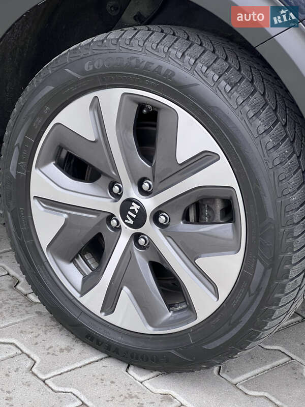 Позашляховик / Кросовер Kia Niro 2020 в Тернополі