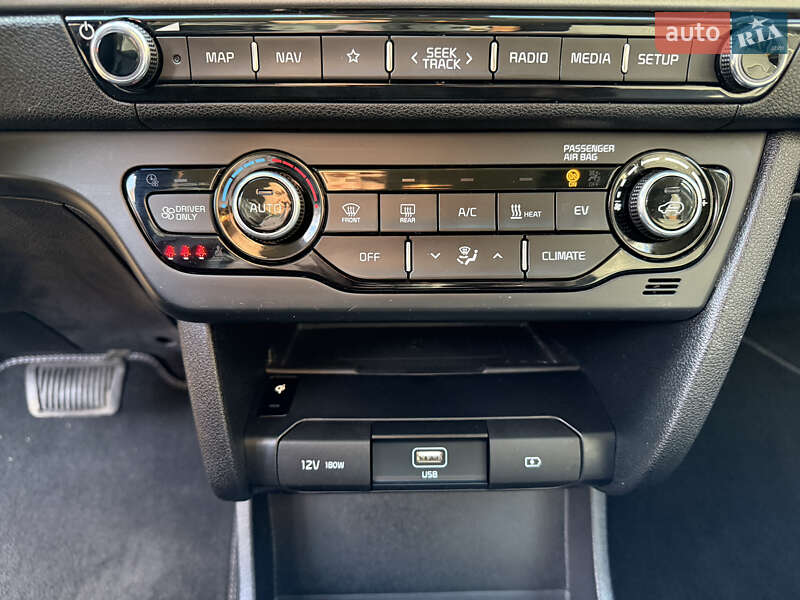 Внедорожник / Кроссовер Kia Niro 2020 в Львове