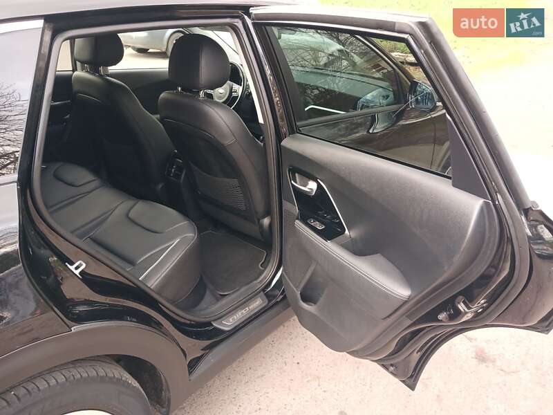 Позашляховик / Кросовер Kia Niro 2020 в Луцьку