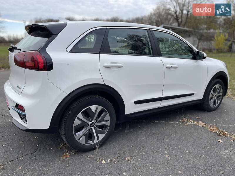 Внедорожник / Кроссовер Kia Niro 2021 в Хмельницком