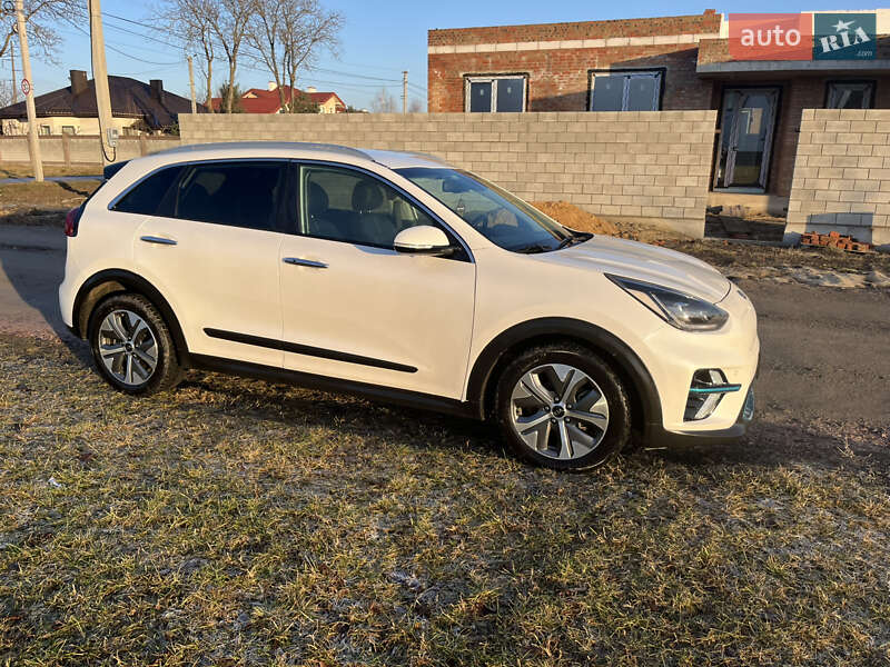 Внедорожник / Кроссовер Kia Niro 2019 в Ровно