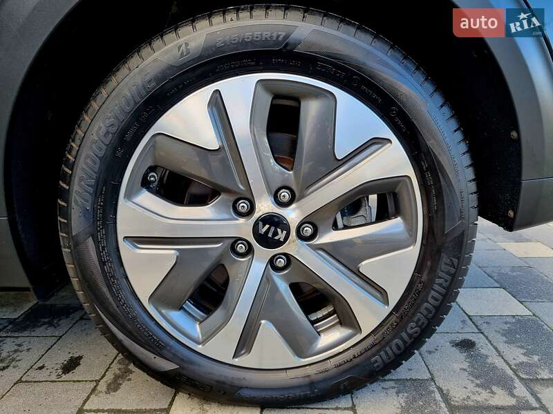 Позашляховик / Кросовер Kia Niro 2019 в Дрогобичі фото 99 Позашляховик / Кросовер Kia Niro 2019 в Дрогобичі