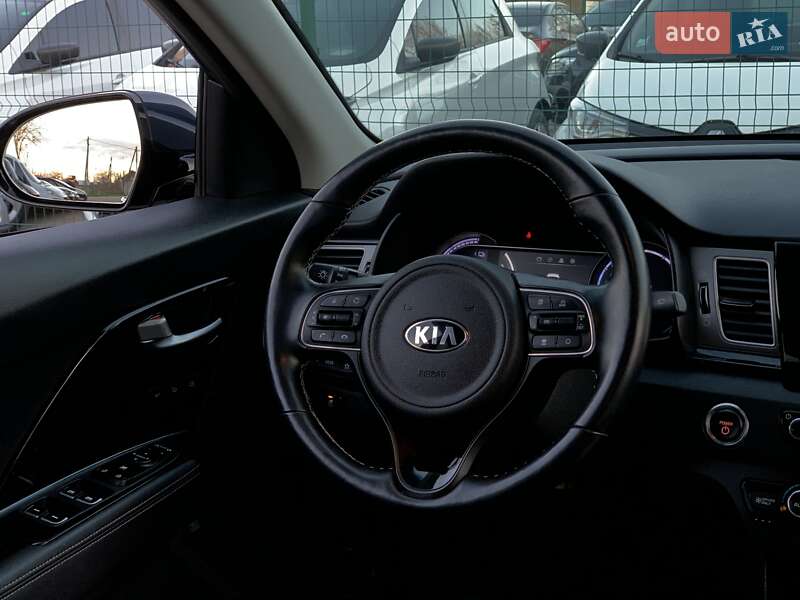 Внедорожник / Кроссовер Kia Niro 2020 в Бердичеве