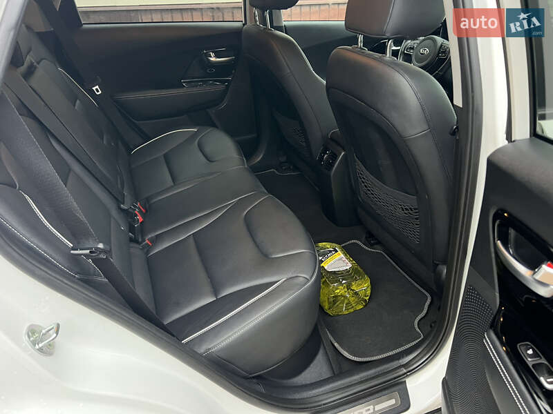 Внедорожник / Кроссовер Kia Niro 2020 в Полтаве