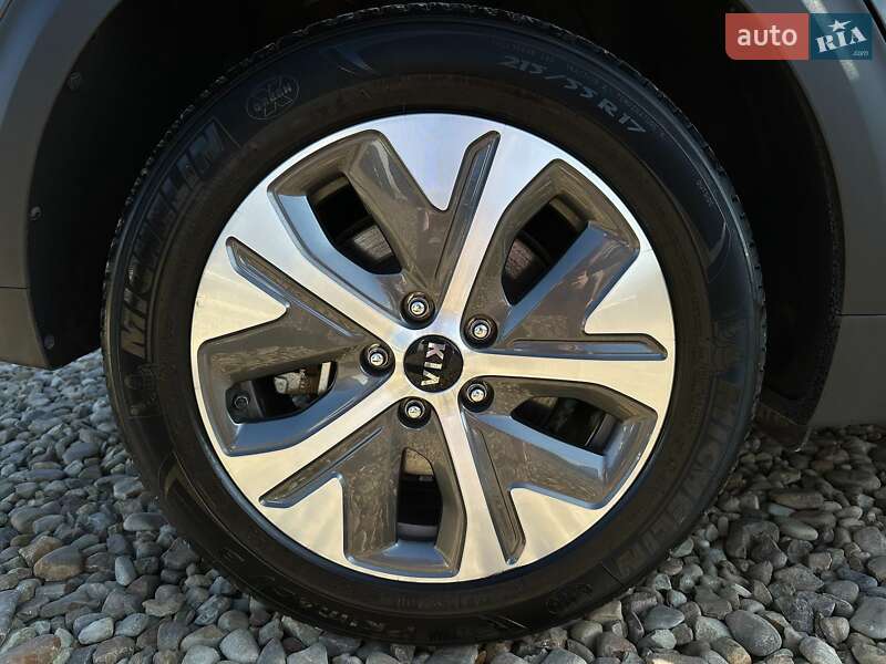 Внедорожник / Кроссовер Kia Niro 2021 в Львове