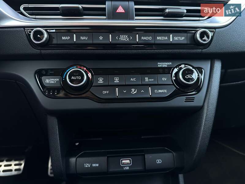 Внедорожник / Кроссовер Kia Niro 2021 в Львове