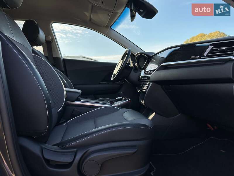 Внедорожник / Кроссовер Kia Niro 2021 в Львове