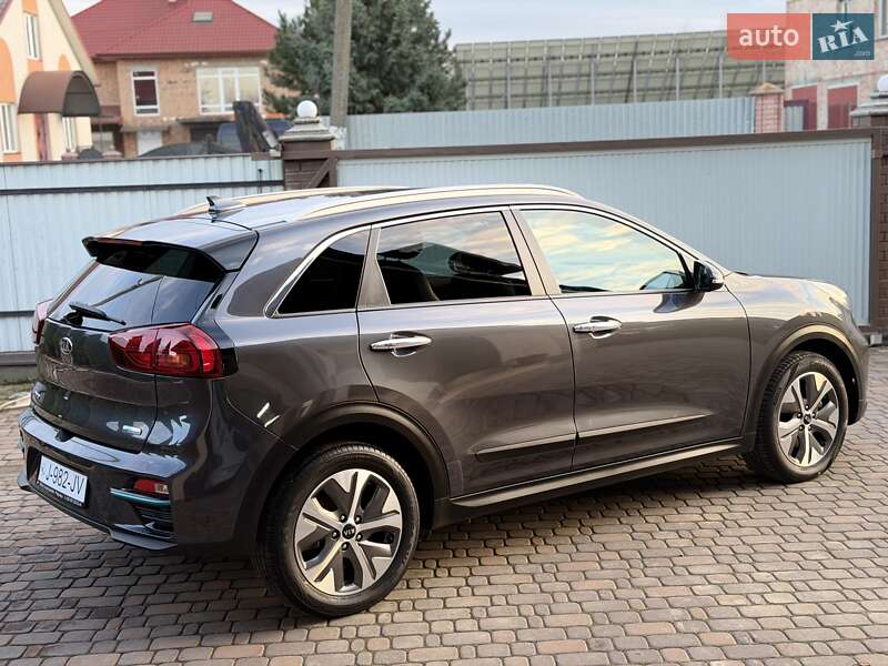 Внедорожник / Кроссовер Kia Niro 2020 в Черновцах