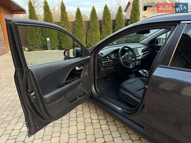 Внедорожник / Кроссовер Kia Niro 2020 в Черновцах