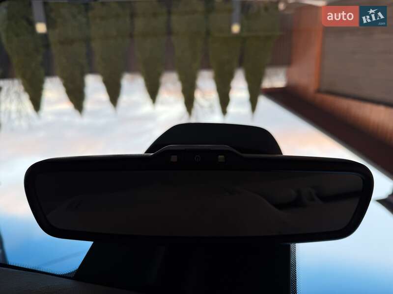 Внедорожник / Кроссовер Kia Niro 2020 в Черновцах