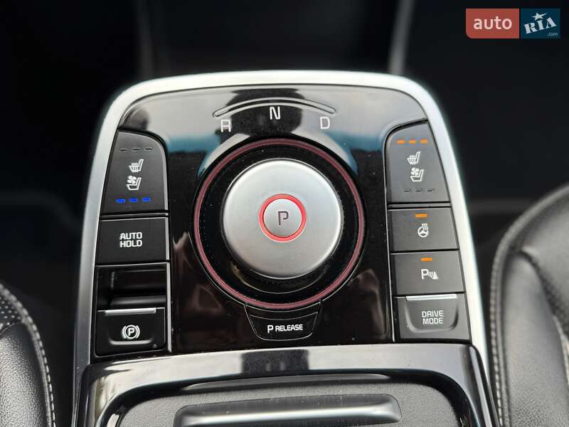 Внедорожник / Кроссовер Kia Niro 2020 в Ровно