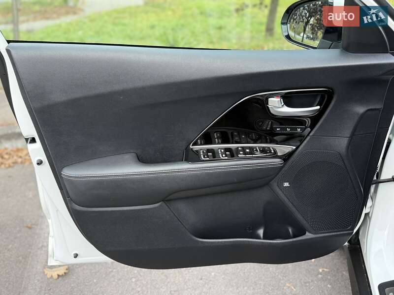 Внедорожник / Кроссовер Kia Niro 2020 в Ровно