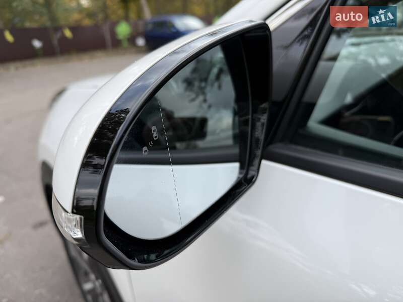 Внедорожник / Кроссовер Kia Niro 2020 в Ровно