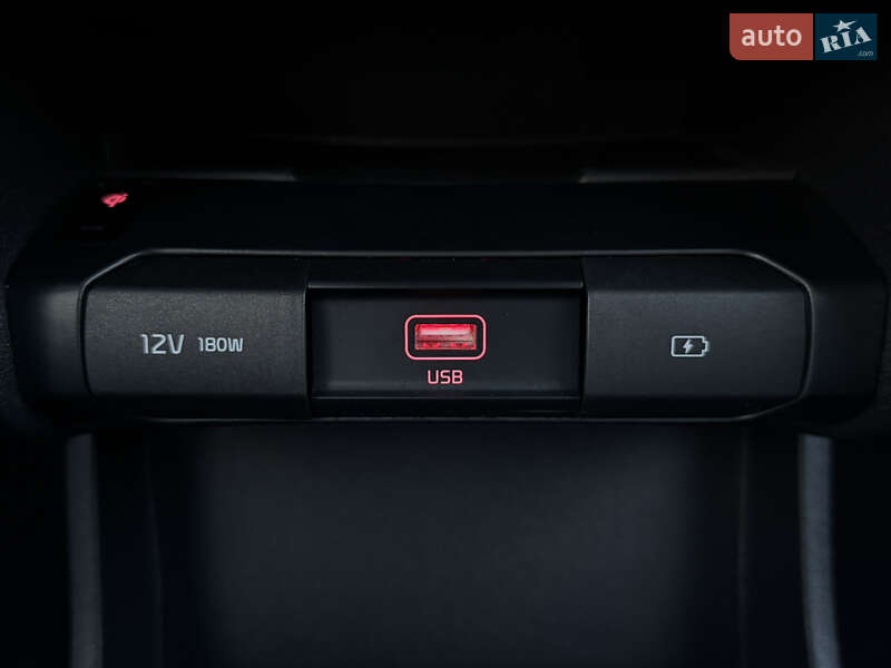 Внедорожник / Кроссовер Kia Niro 2022 в Львове