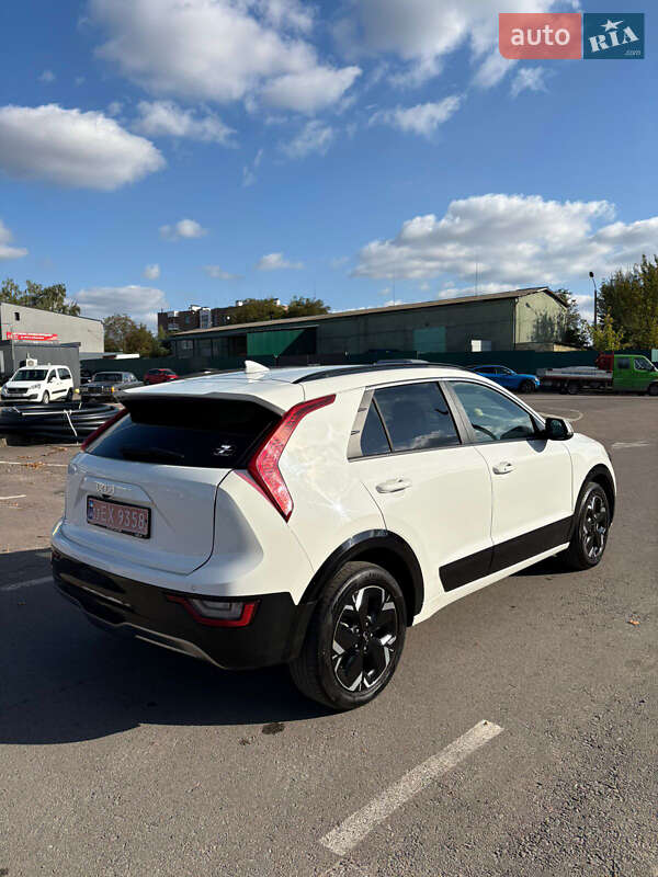 Внедорожник / Кроссовер Kia Niro 2023 в Ровно