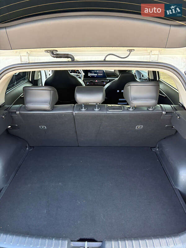 Внедорожник / Кроссовер Kia Niro 2023 в Ровно