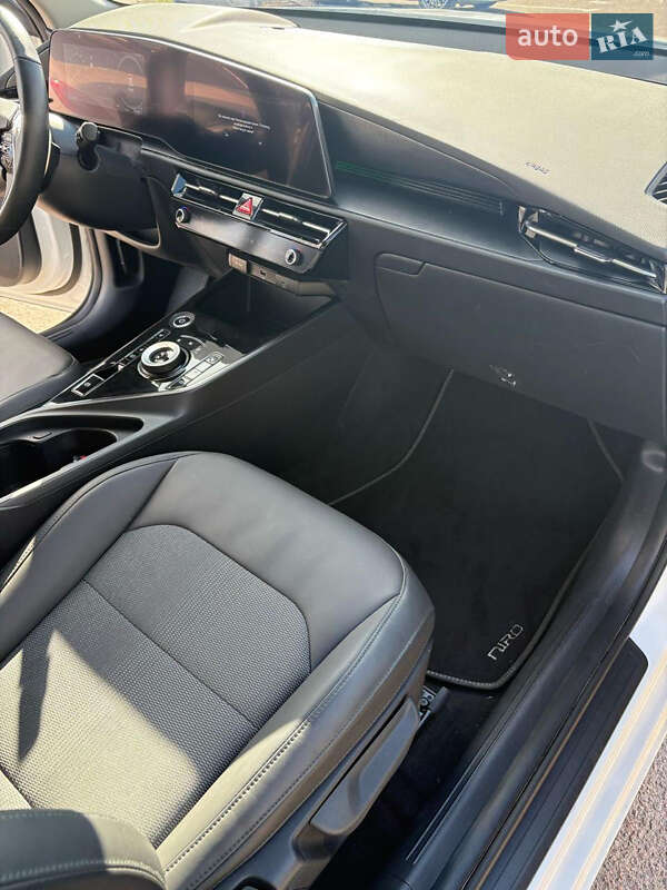 Внедорожник / Кроссовер Kia Niro 2023 в Ровно