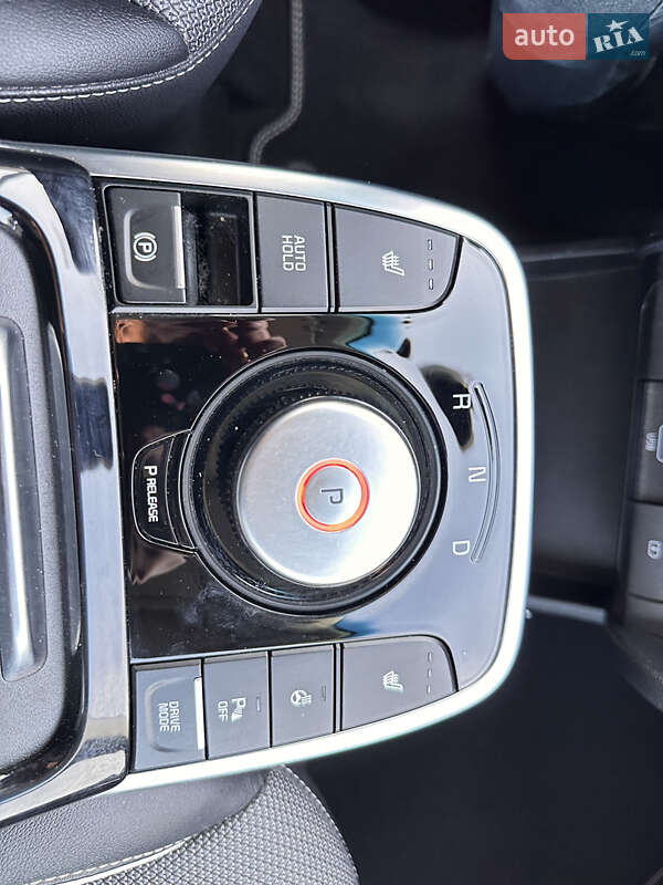 Внедорожник / Кроссовер Kia Niro 2020 в Тернополе