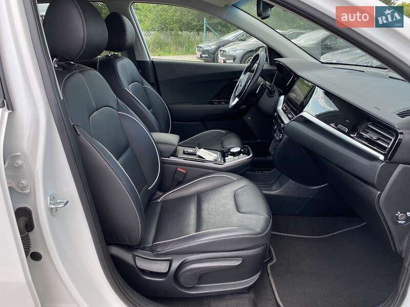 Внедорожник / Кроссовер Kia Niro 2020 в Львове