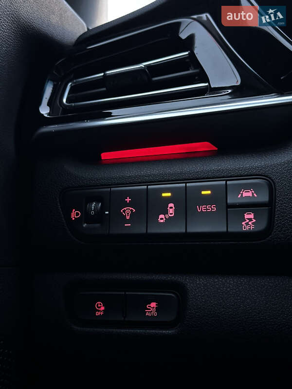 Внедорожник / Кроссовер Kia Niro 2020 в Львове