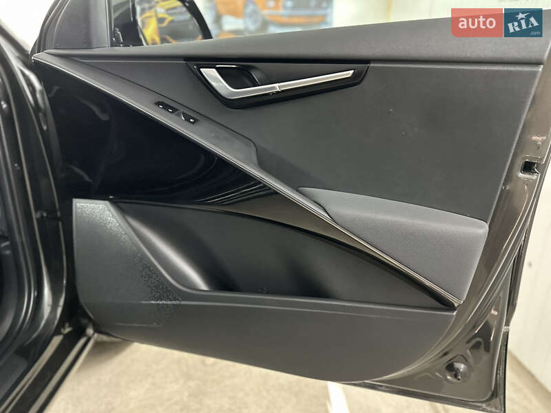 Внедорожник / Кроссовер Kia Niro 2022 в Дрогобыче