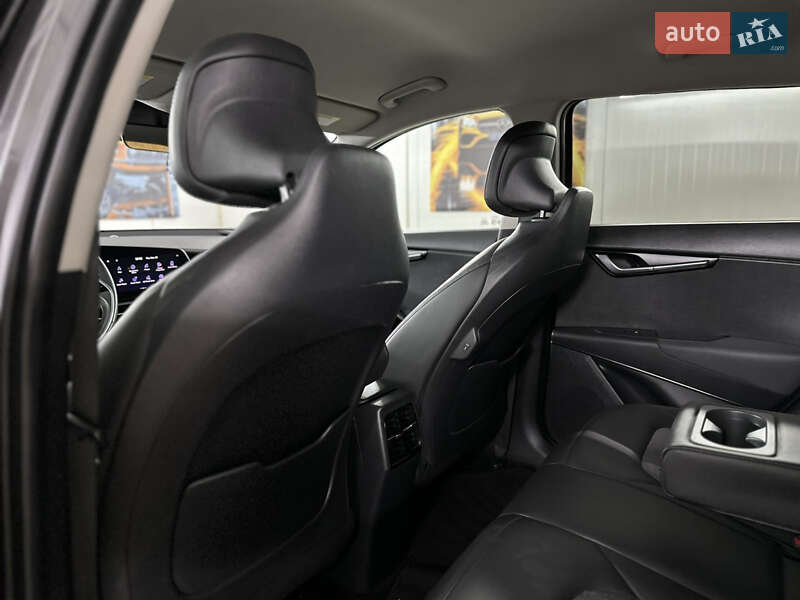 Внедорожник / Кроссовер Kia Niro 2022 в Дрогобыче