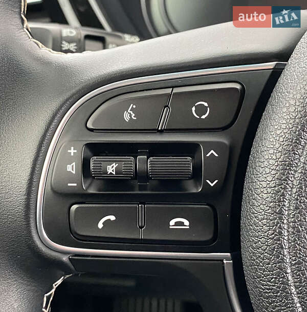 Внедорожник / Кроссовер Kia Niro 2020 в Львове