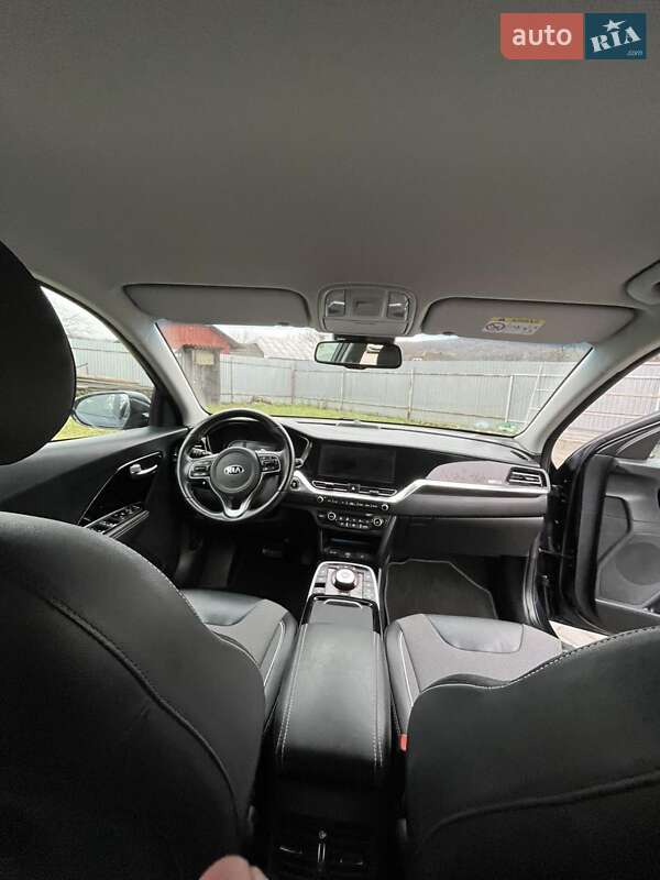 Внедорожник / Кроссовер Kia Niro 2020 в Снятине