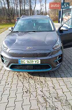 Позашляховик / Кросовер Kia Niro 2019 в Стебнику