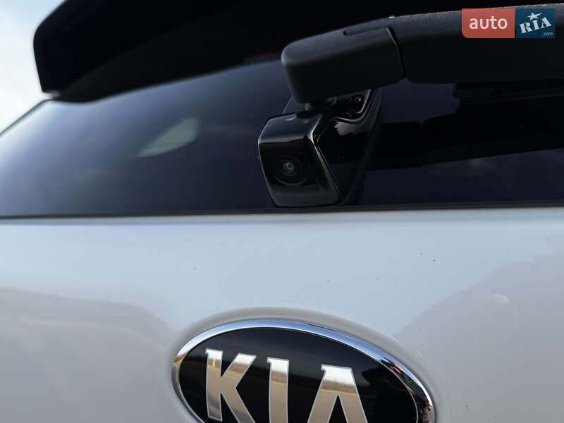 Внедорожник / Кроссовер Kia Niro 2019 в Ровно