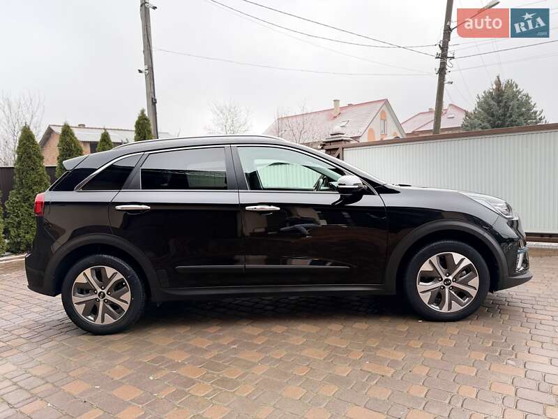 Внедорожник / Кроссовер Kia Niro 2020 в Черновцах