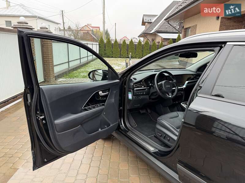 Внедорожник / Кроссовер Kia Niro 2020 в Черновцах