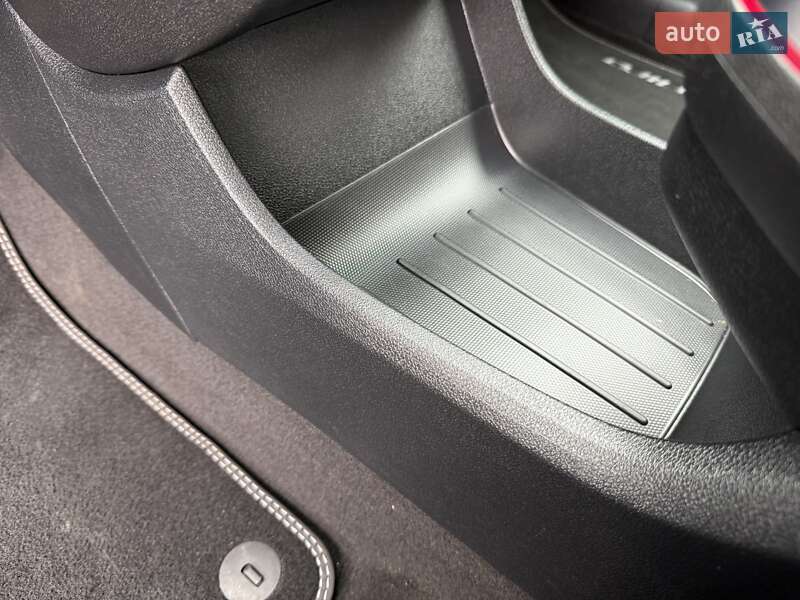 Внедорожник / Кроссовер Kia Niro 2020 в Черновцах