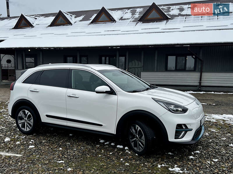 Позашляховик / Кросовер Kia Niro 2018 в Богородчанах фото 13 Позашляховик / Кросовер Kia Niro 2018 в Богородчанах