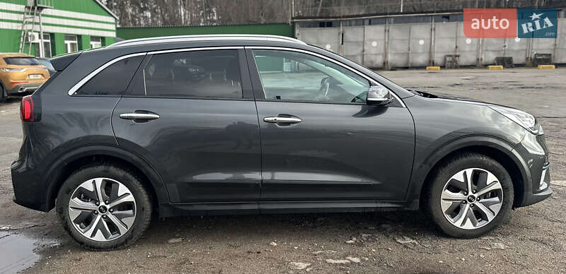 Внедорожник / Кроссовер Kia Niro 2021 в Киеве