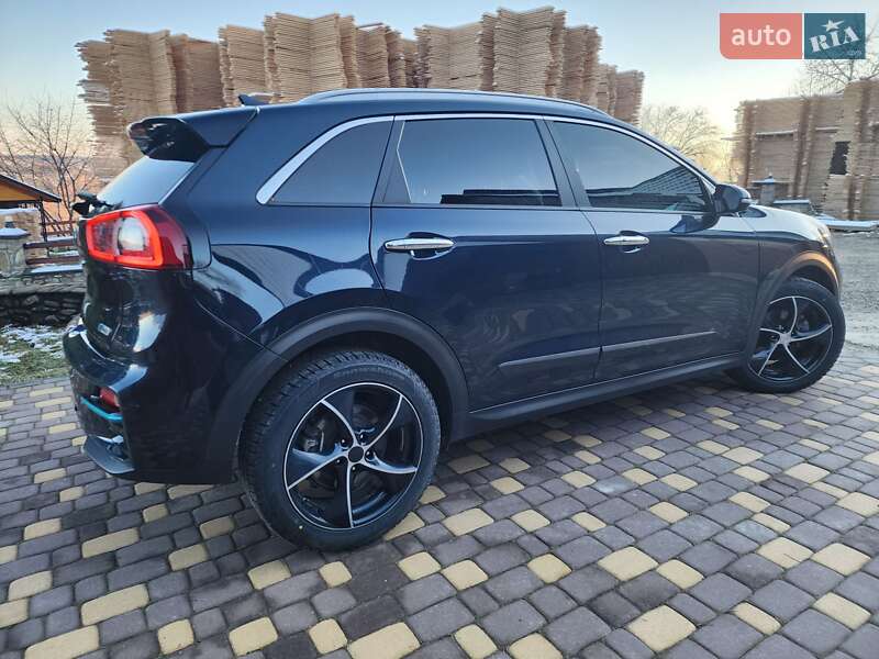 Внедорожник / Кроссовер Kia Niro 2019 в Косове фото Внедорожник / Кроссовер Kia Niro 2019 в Косове