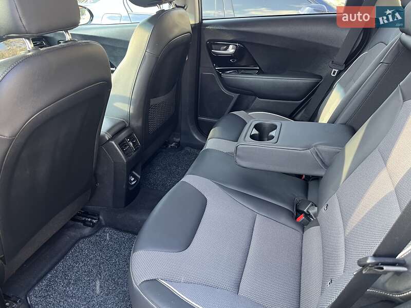 Внедорожник / Кроссовер Kia Niro 2020 в Львове