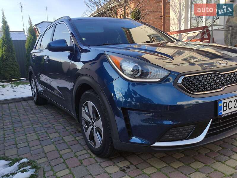 Внедорожник / Кроссовер Kia Niro 2018 в Новом Роздоле