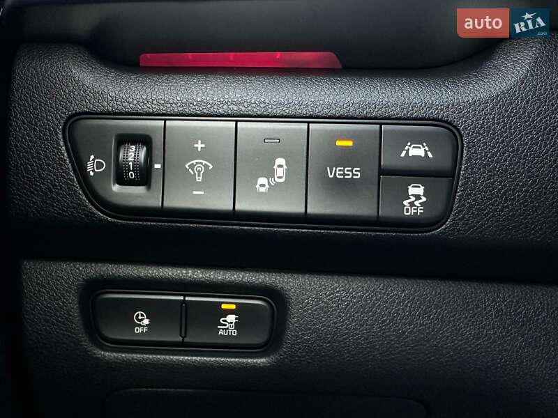 Внедорожник / Кроссовер Kia Niro 2020 в Львове