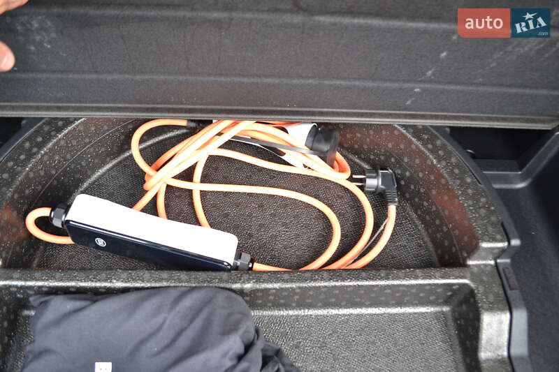 Внедорожник / Кроссовер Kia Niro 2020 в Ровно