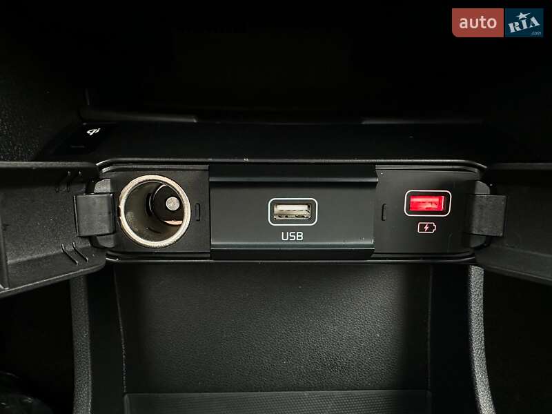 Внедорожник / Кроссовер Kia Niro 2022 в Львове