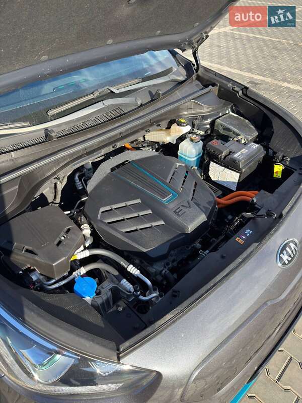 Внедорожник / Кроссовер Kia Niro 2019 в Кривом Роге